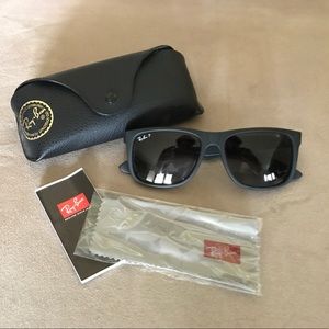 Brand New Polarized Black Ray-Ban Justins