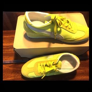 PUMA Wedge Fashion Sneaker Fluorescent Yellow