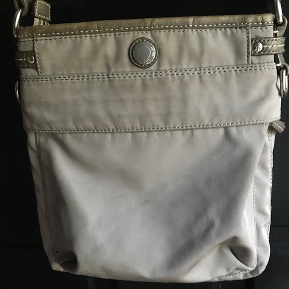 ✨Gently Used Coach Cross-Body ✨ - Picture 3 of 6