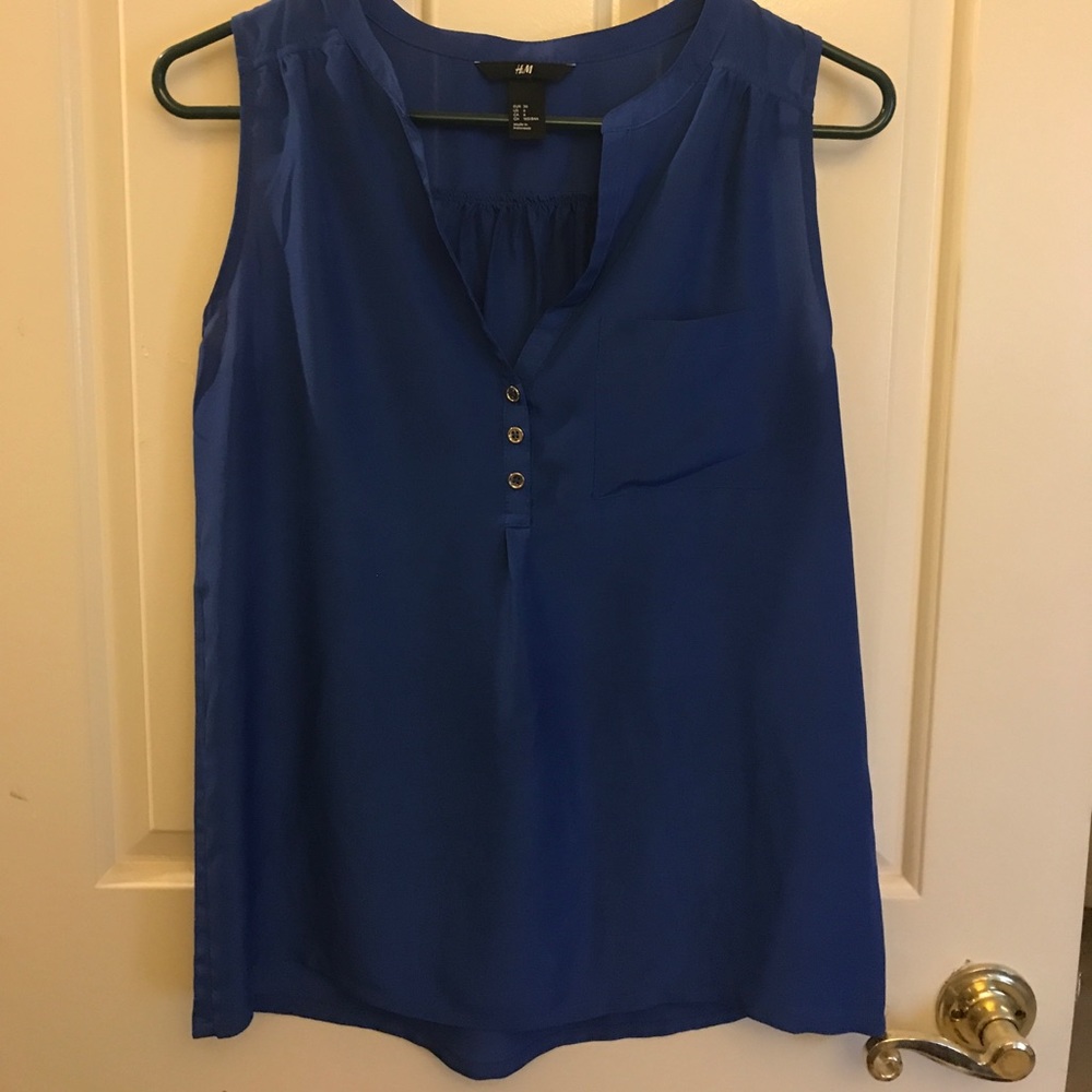 H&M sleeveless blouse