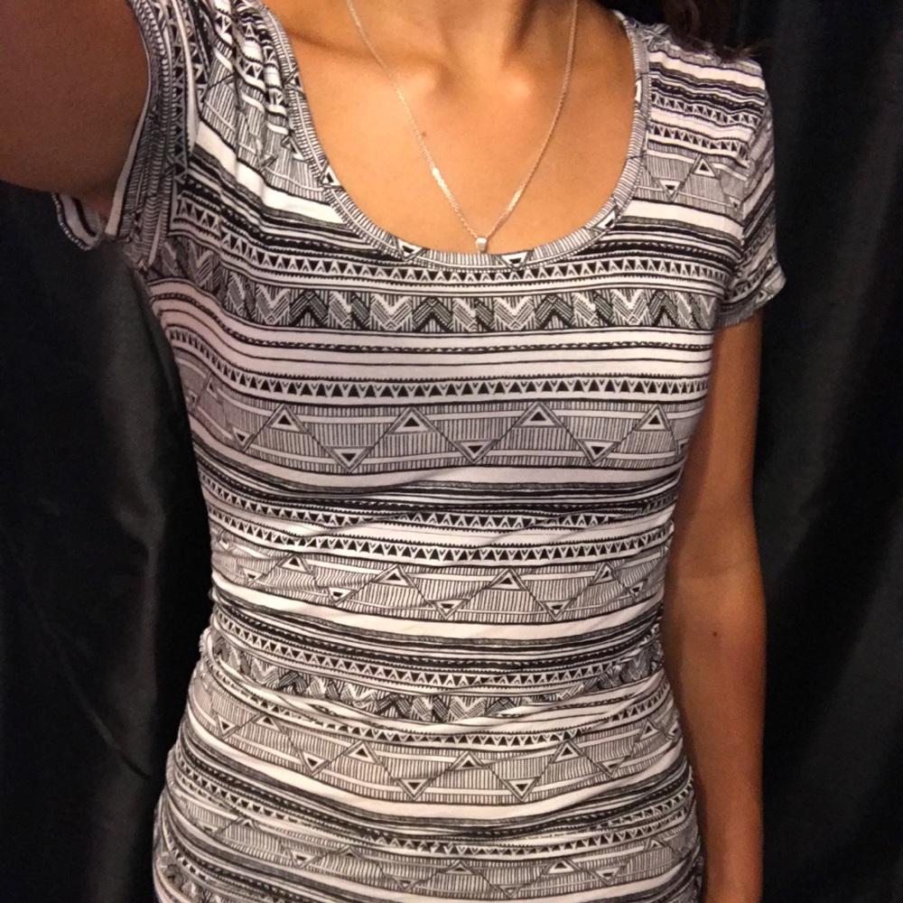 Black & white tribal short sleeve size Small
