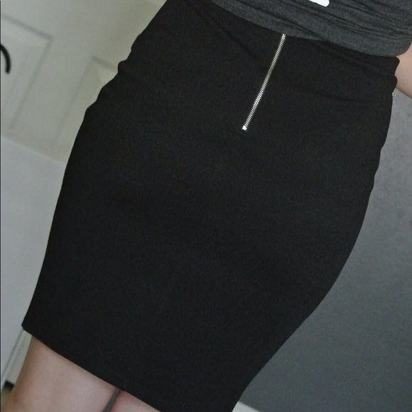 The clothing company pencil skirt - Picture 4 of 5
