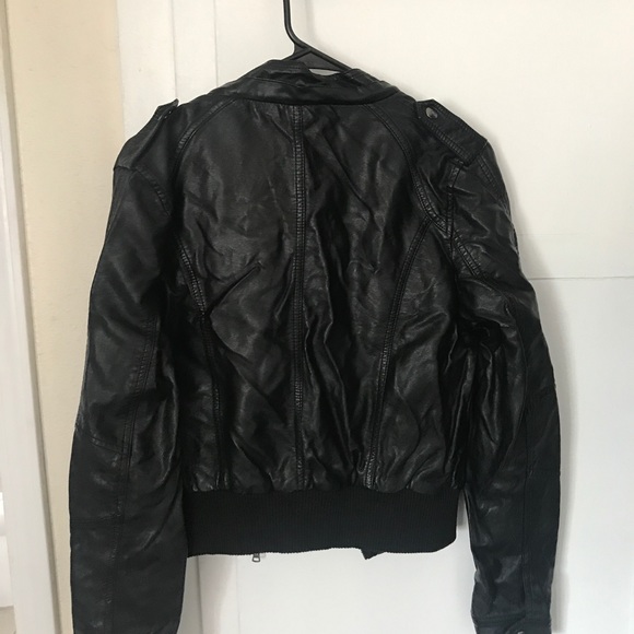 leather jacket - Picture 1 of 2