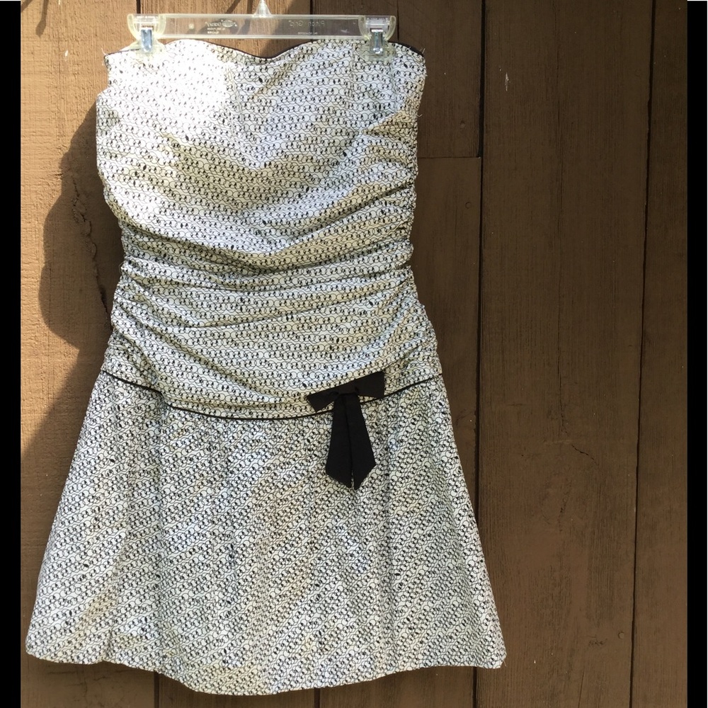 Feminine Party Dress