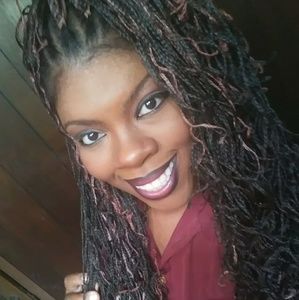 Meet your Posher, Cecily