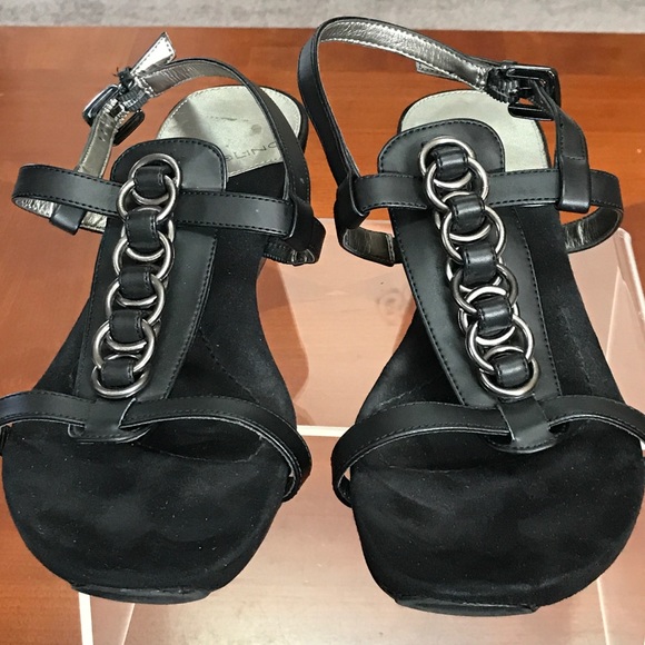 Bandolino Black Sandals Size 8M - Picture 2 of 8