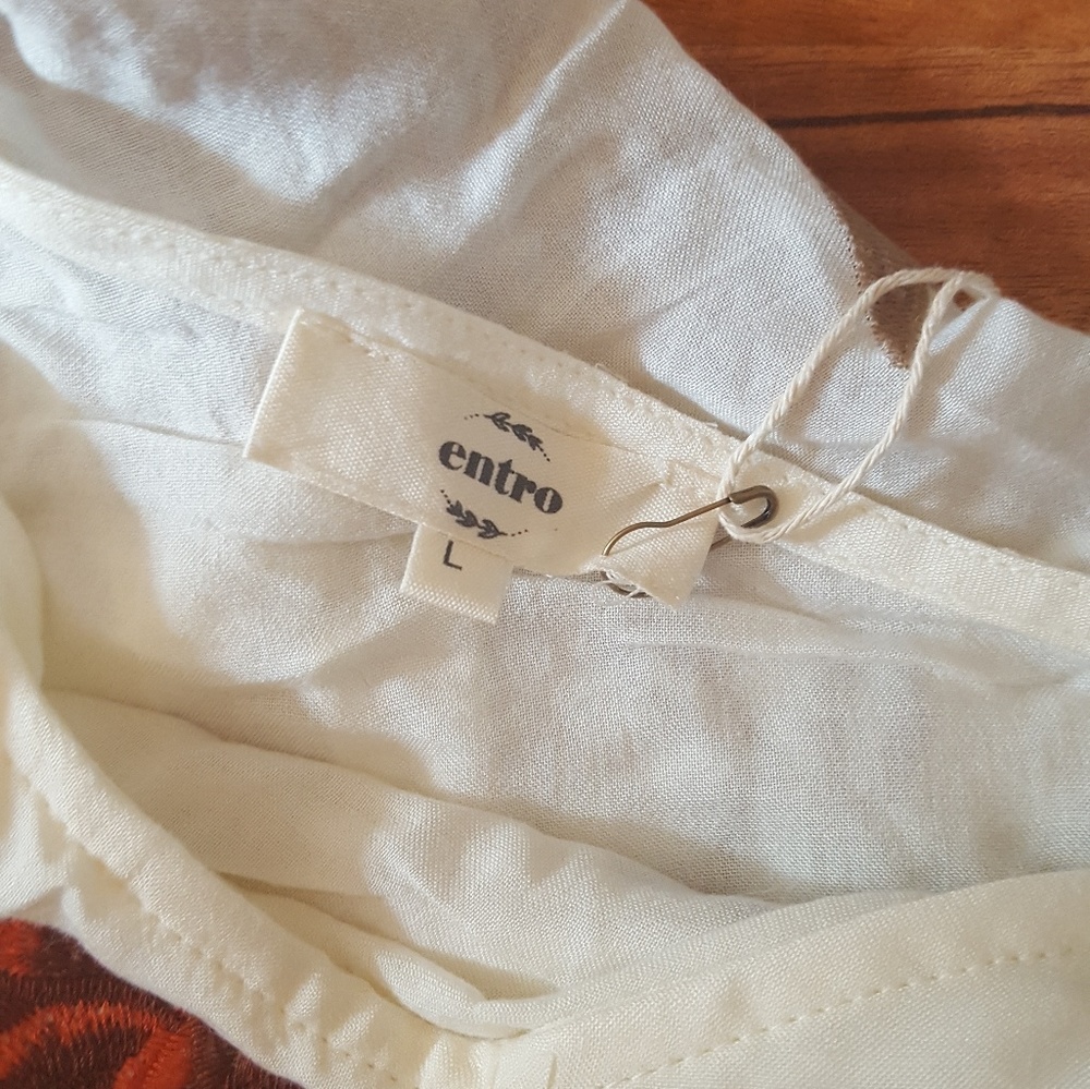 Entro Ruffle One Shoulder Tank - Picture 2 of 2