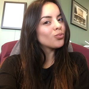 Meet your Posher, Isabel