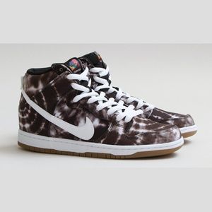 Nike SB Dunk High Tie-Dye