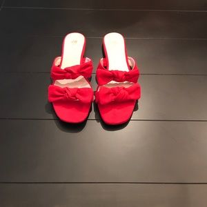 NEW - H&M Bow Sandals