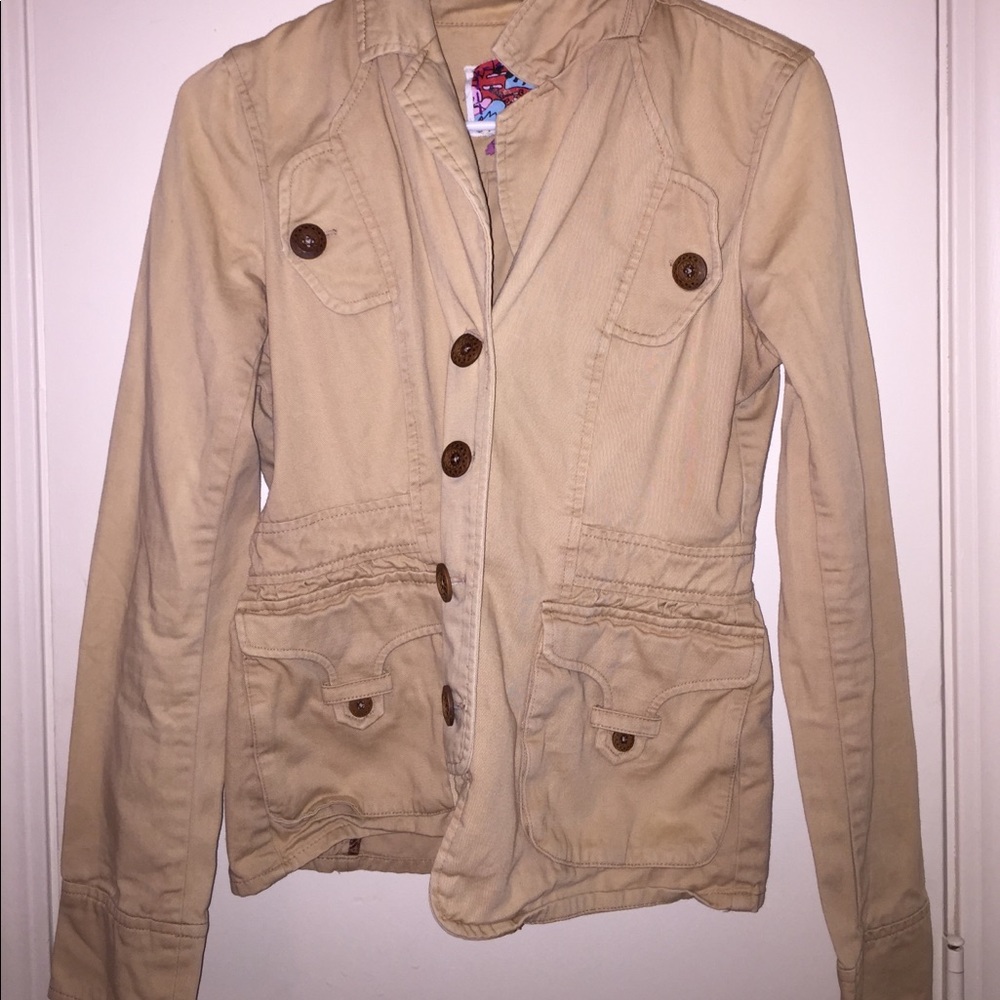Tan Button-Down Jacket (Size: M/M women's)