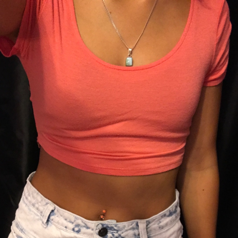 Melon crisscross back crop top size Small