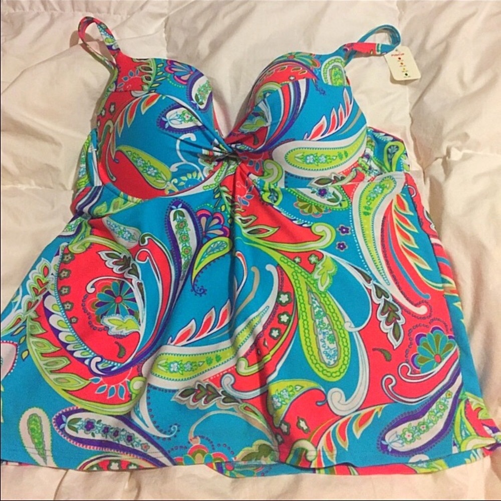❤️Pretty and bright tankini swim top L 40C 38D