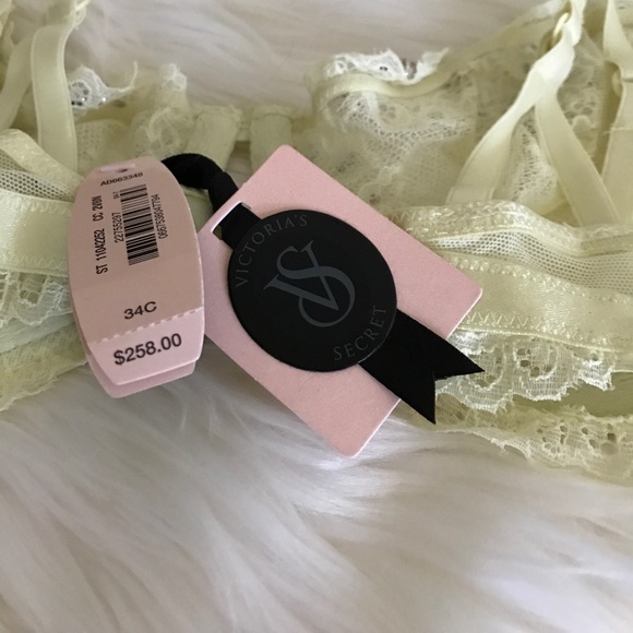 NWT Rare Victoria Secret Designer Collection Swarovski crystal bra 34C - Picture 3 of 4