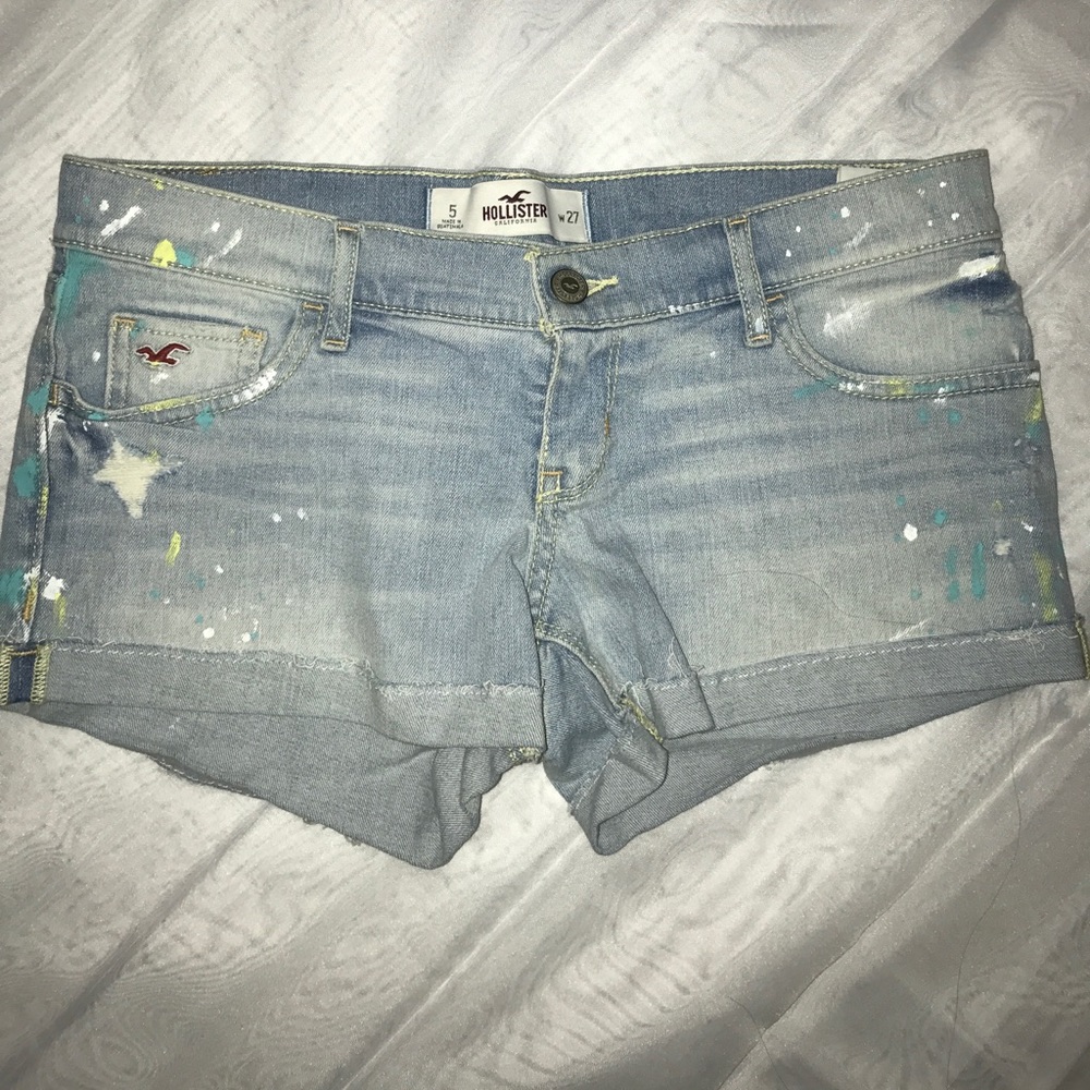 Hollister paint splatter Shortie