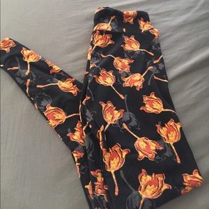 Lularoe OS leggings.