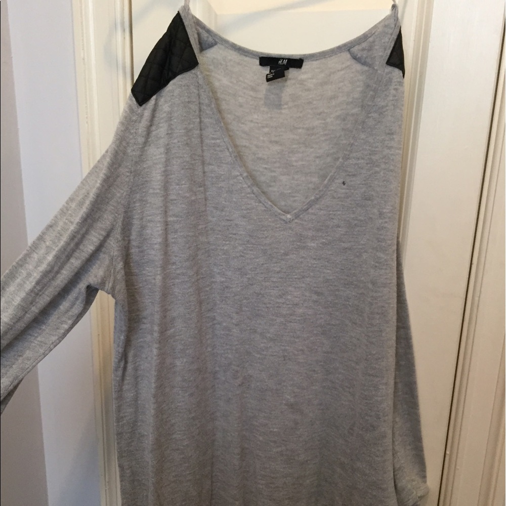 Gray light sweater top
