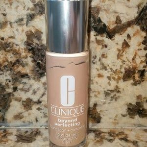 🔥DAY SALE🔥Clinique Beyond Perfecting Foundation