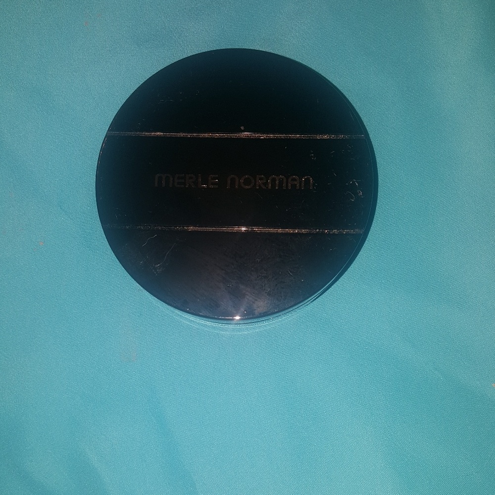 Merle Norman Ultra Powder