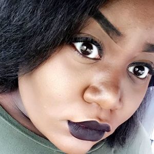 Meet your Posher, Kelli