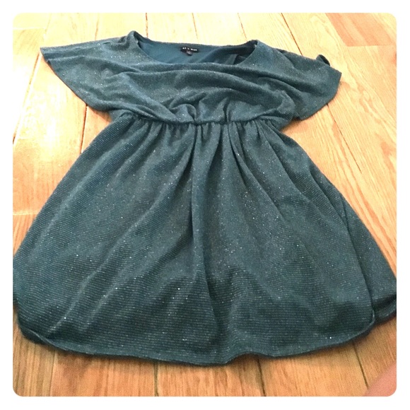 Dress - Picture 1 of 1