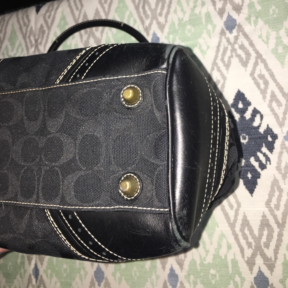 Beautiful black Coach purse - Genuine! - Picture 5 of 7
