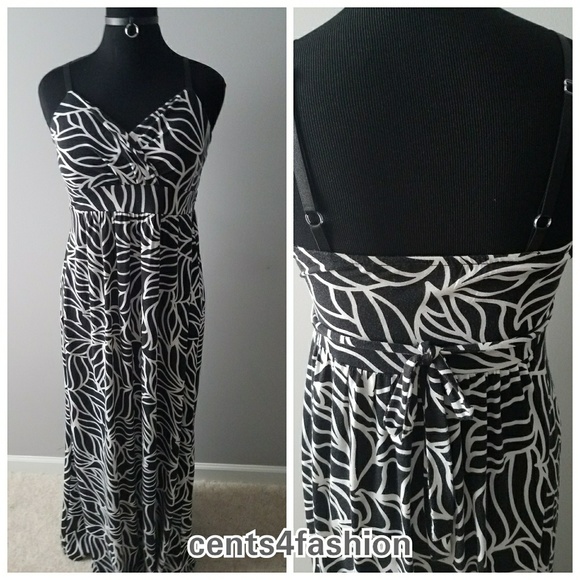 Dress - Picture 1 of 1