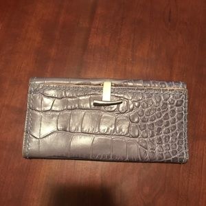 Tusk leather wallet. Grey