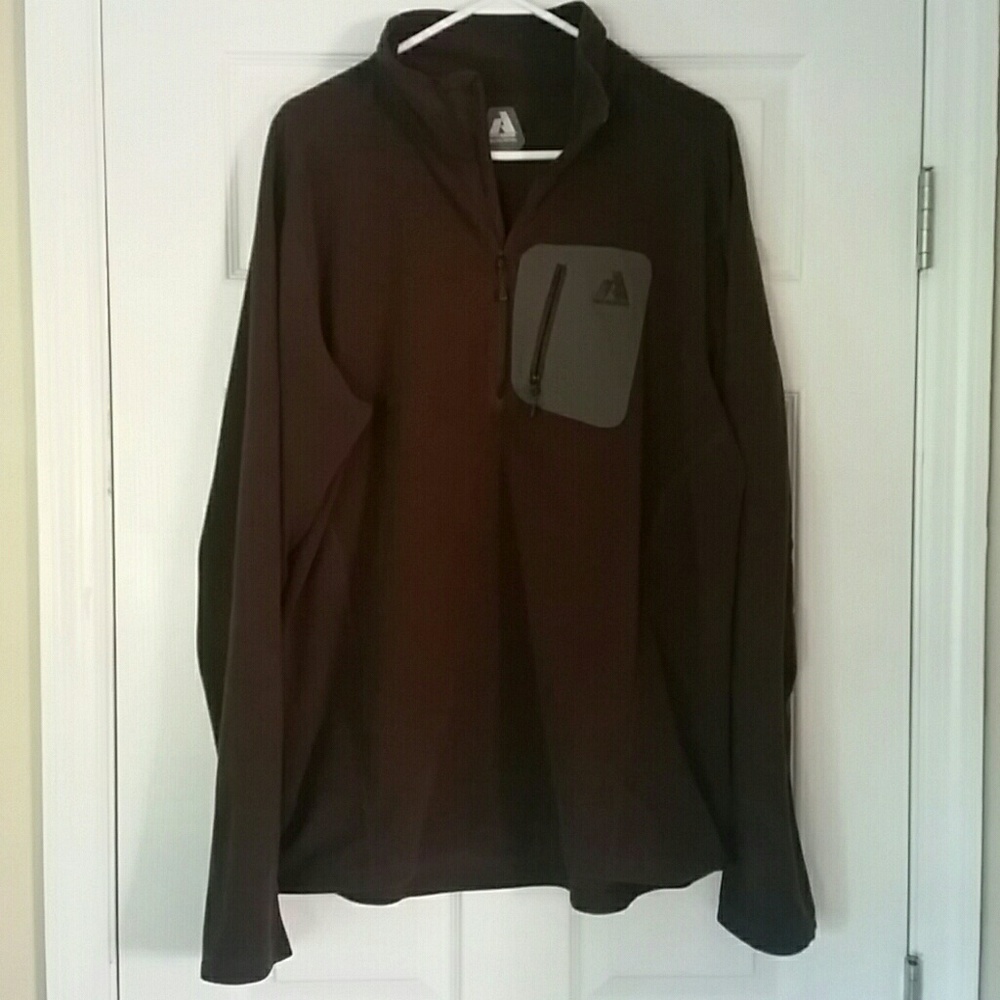 ***B2G1***EDDIE BAUER XL TALL HALF ZIP FLEECE