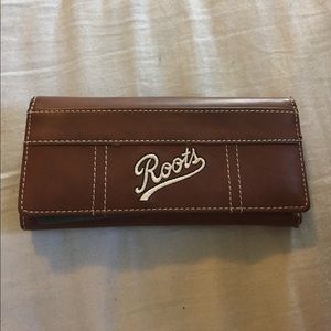 Roots Slim Clutch Wallet