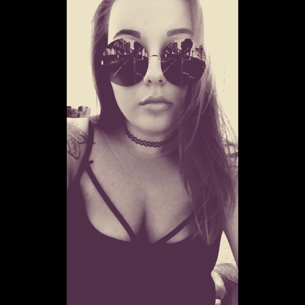 Meet your Posher, Megan