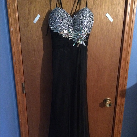 MacDuggal Black Prom Dress - Picture 1 of 4
