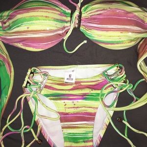 Gurio Size M strapless bikini with side ties