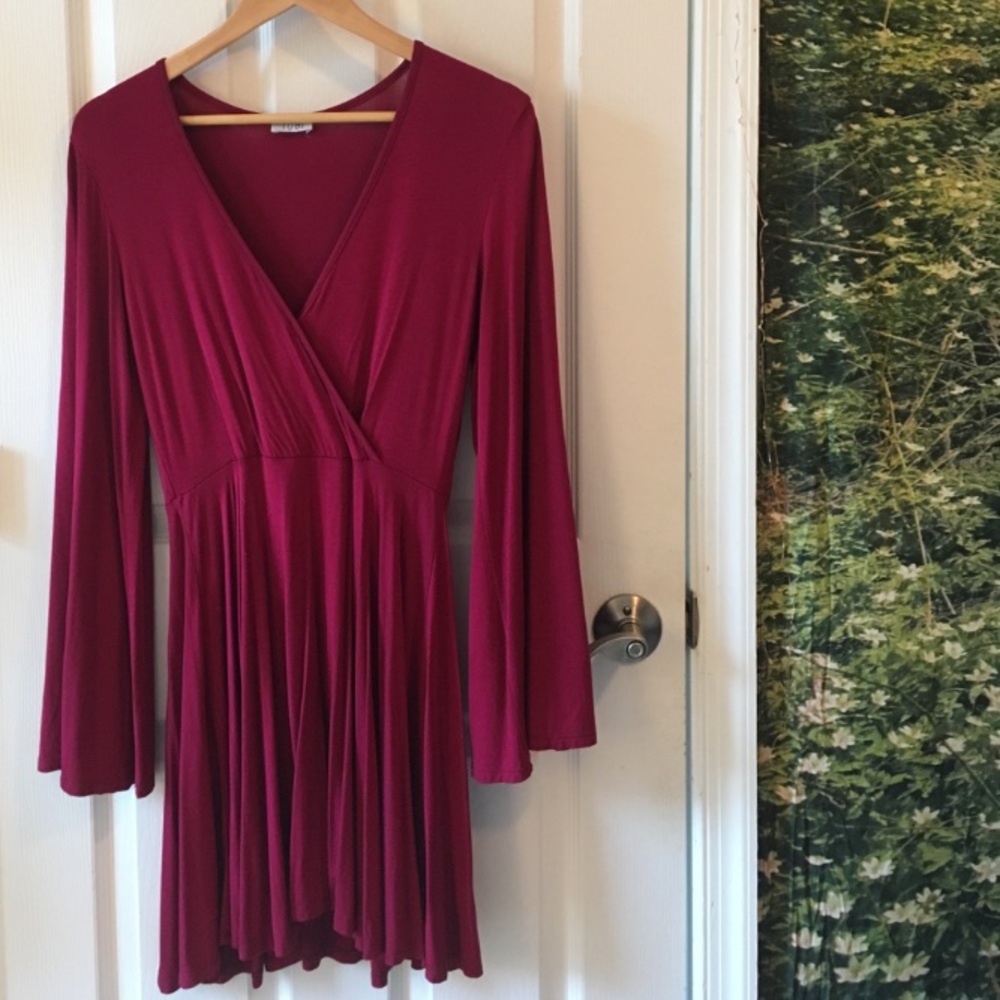Tobi butterfly sleeved dress
