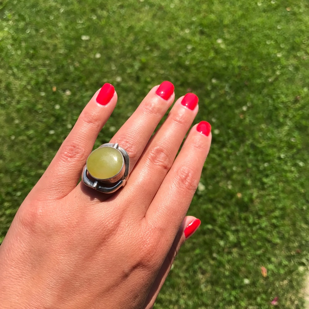 Two sided ring