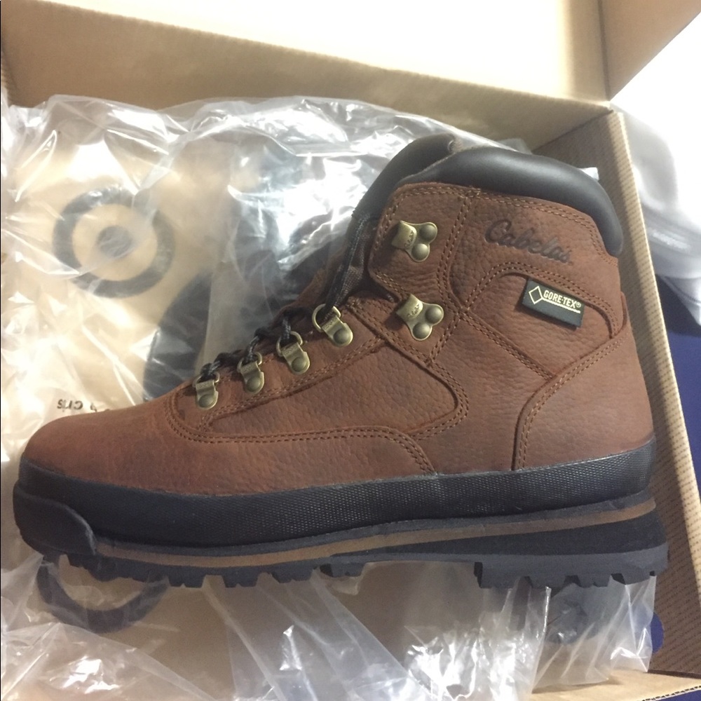 Cabela's Gore-Tex Boots NEW In Box