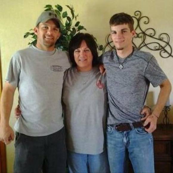 Meet your Posher, Lisa - Picture 1 of 1