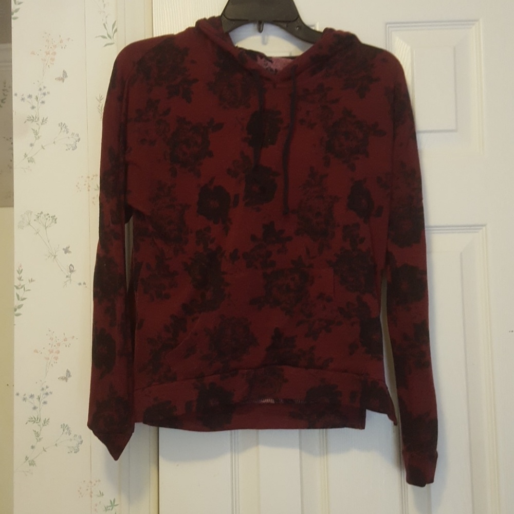 Maroon rose sweater