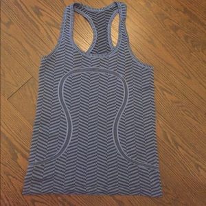 Lululemon tank