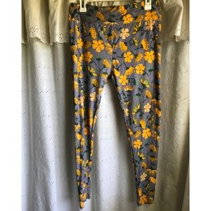 🌿TC FLORAL LULAROE LEGGINGS🌿