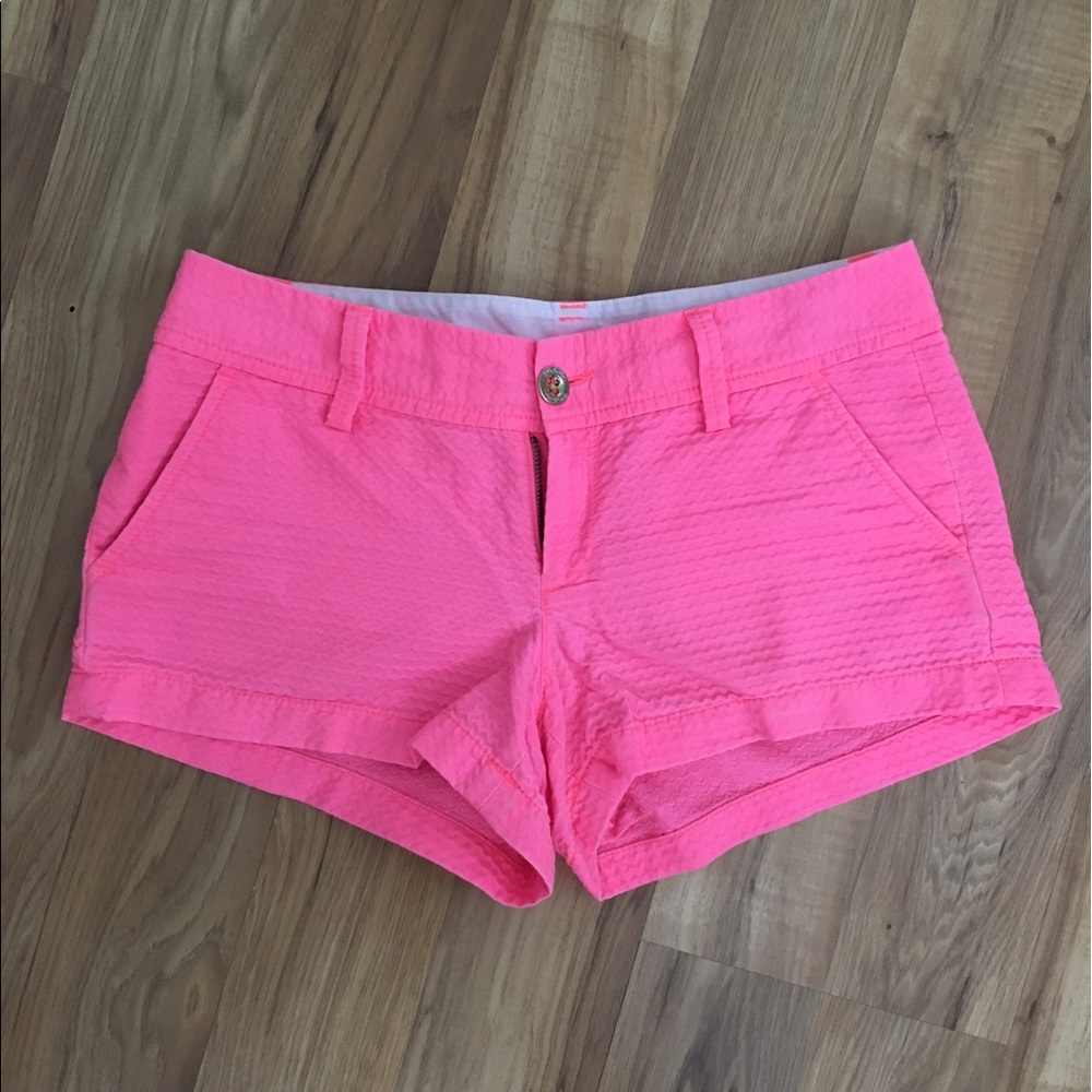UC Lilly Pulitzer Walsh Shorts in Hot Pink