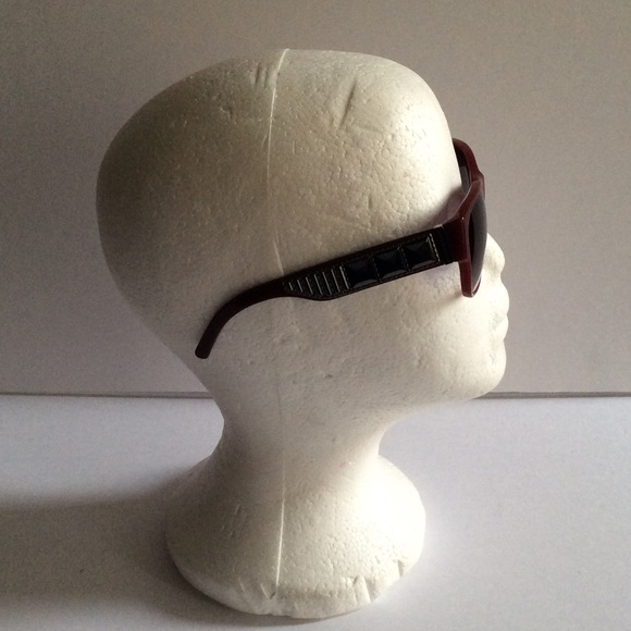 Burberry Sunglasses - Picture 2 of 8