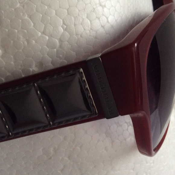 Burberry Sunglasses - Picture 3 of 8