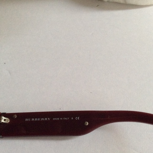 Burberry Sunglasses - Picture 5 of 8