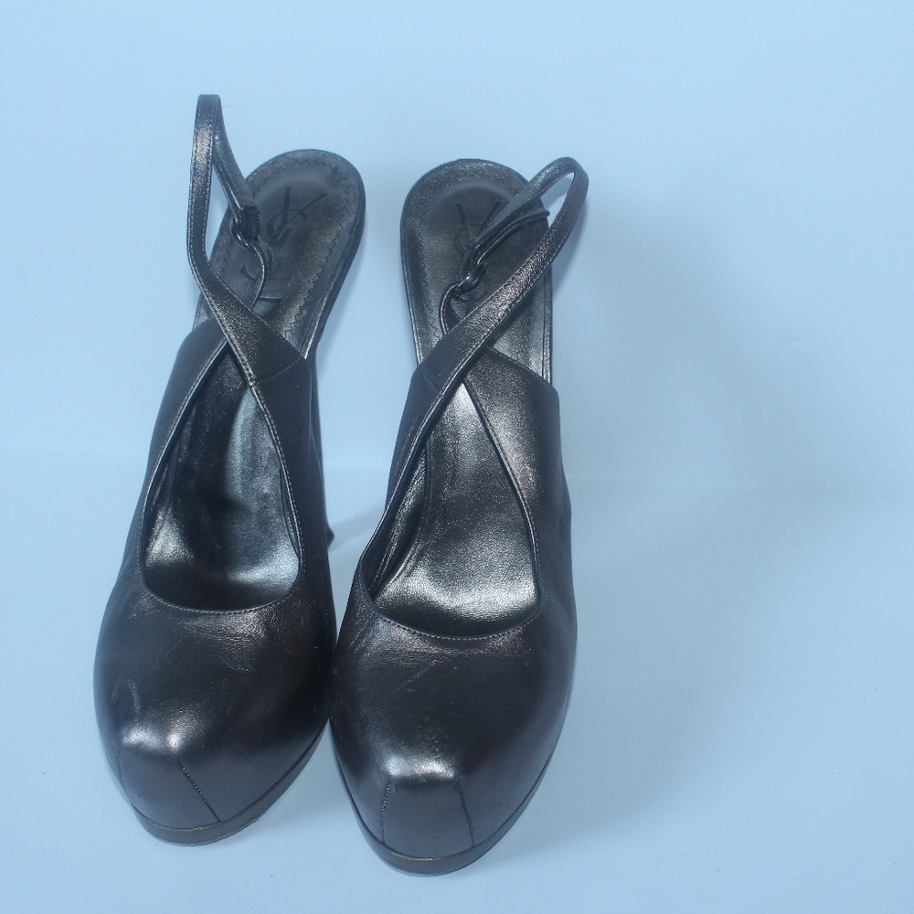 Yves Saint Laurent Tribtoo slingback pump