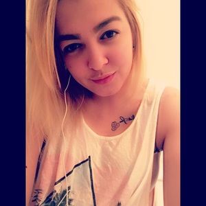 Meet your Posher, Christine