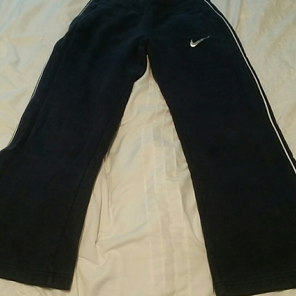 Girl's Navy Blue Nike Sweats