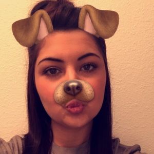 Meet your Posher, Macie