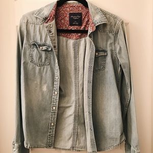 american eagle chambray/denim shirt