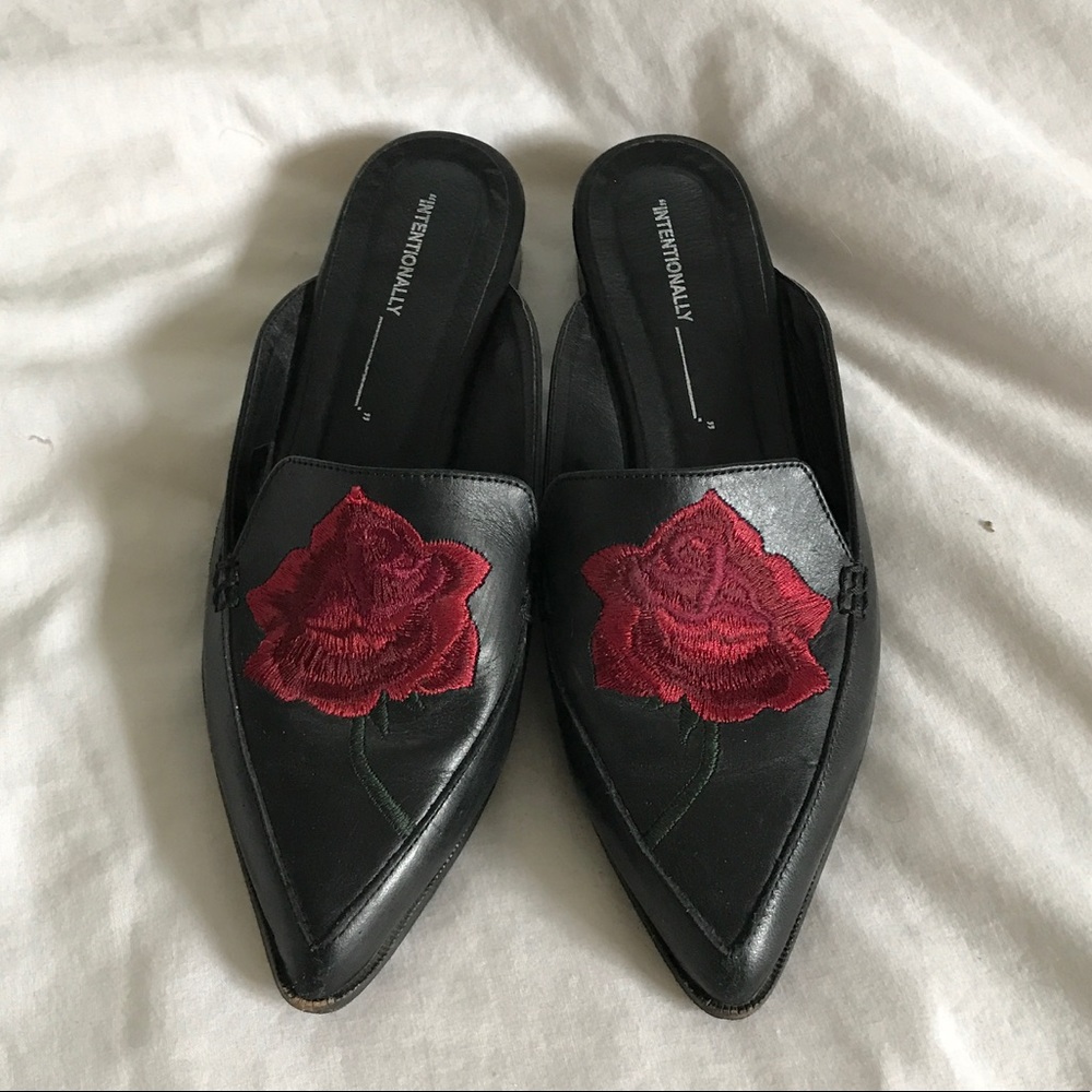 Intentionally Blank Rose Embroidered Mule Flats